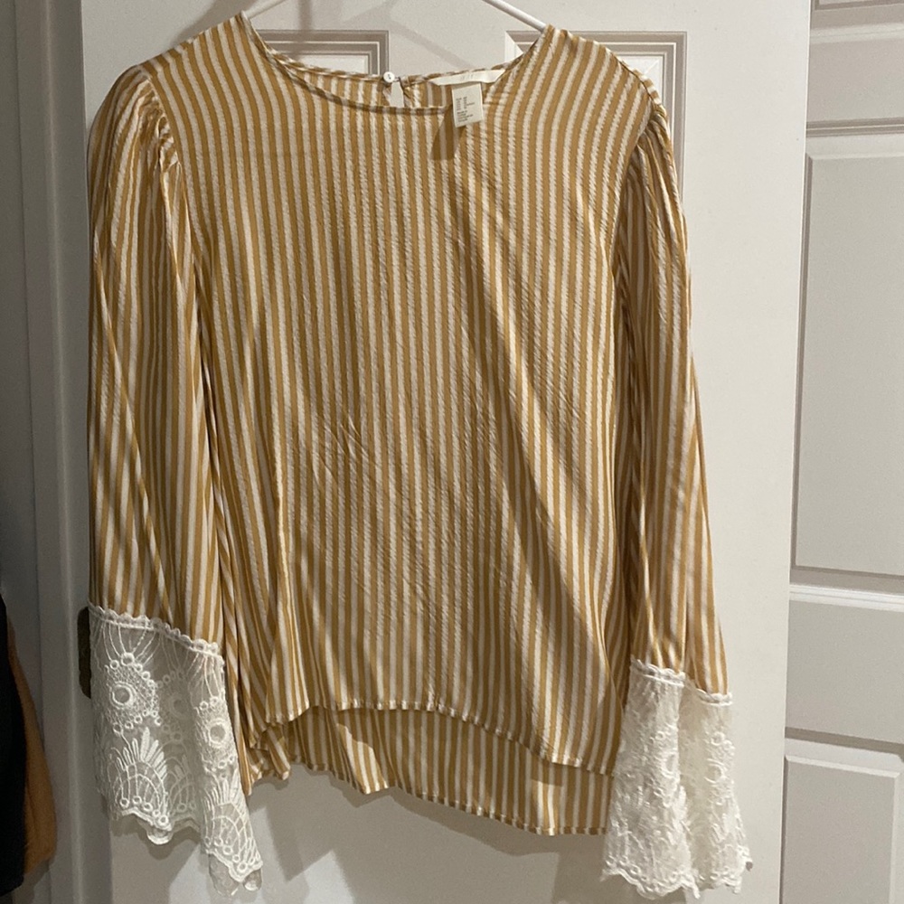H&M beautiful blouse